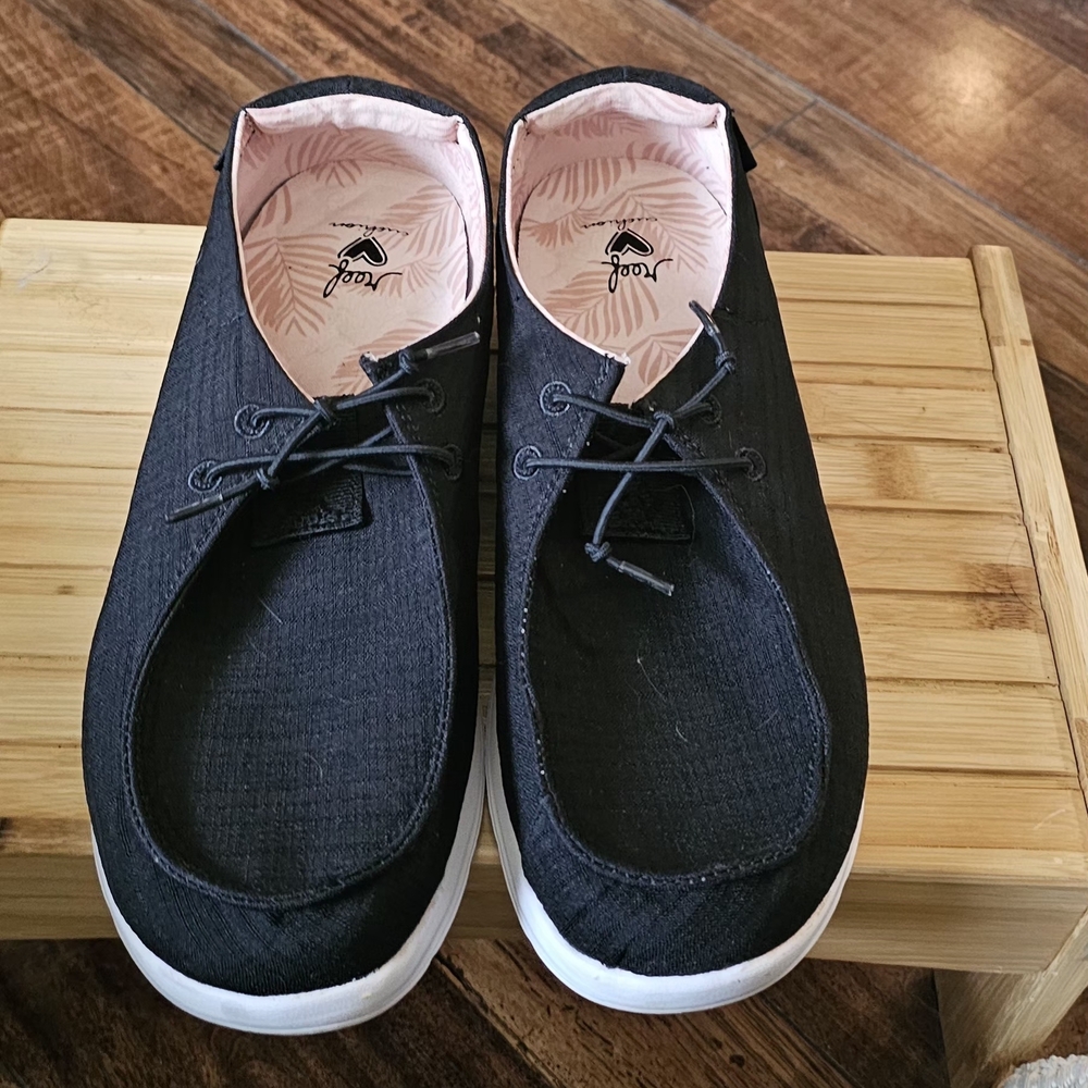 Reef Women's Black Loafers with Pink Interior
